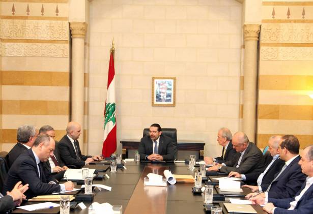 Lebanese PM urges world help to cope with refugee influx